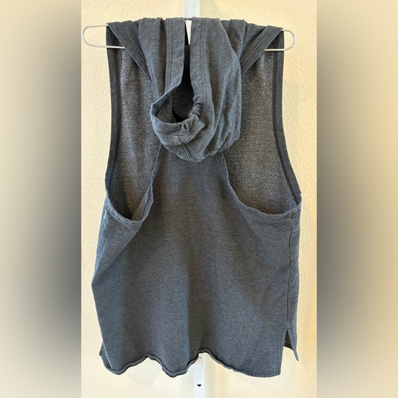 Victoria’s Secret Sport Sleeveless Racerback Hoodie in Dark Grey - Size M - Picture 3 of 4